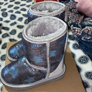 toddler star sequined ugg's